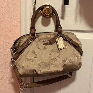Coach Tan Signature shoulder bag